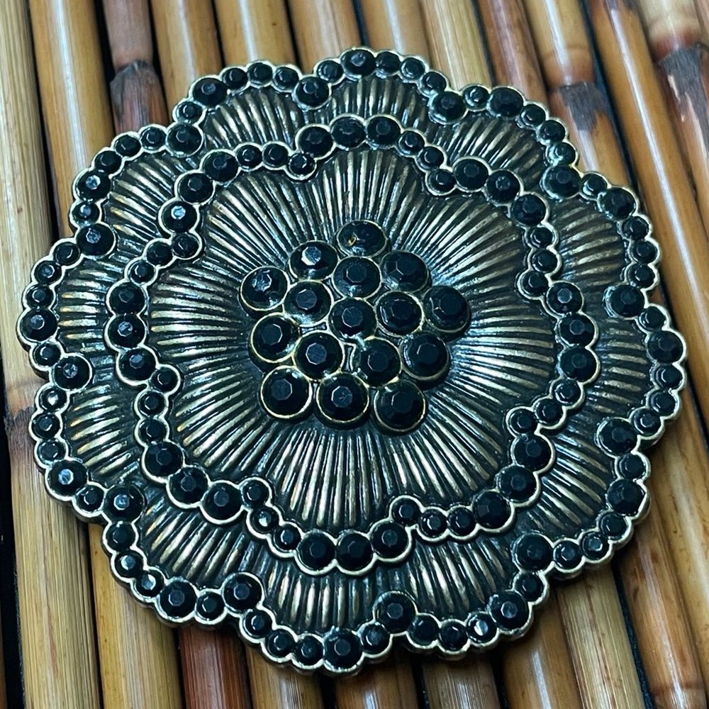 VINTAGE NEW BELT BUCKLE BLACK RHINESTONE ENCRUSTED BRONZE FLOWER MEDALLION HUGE